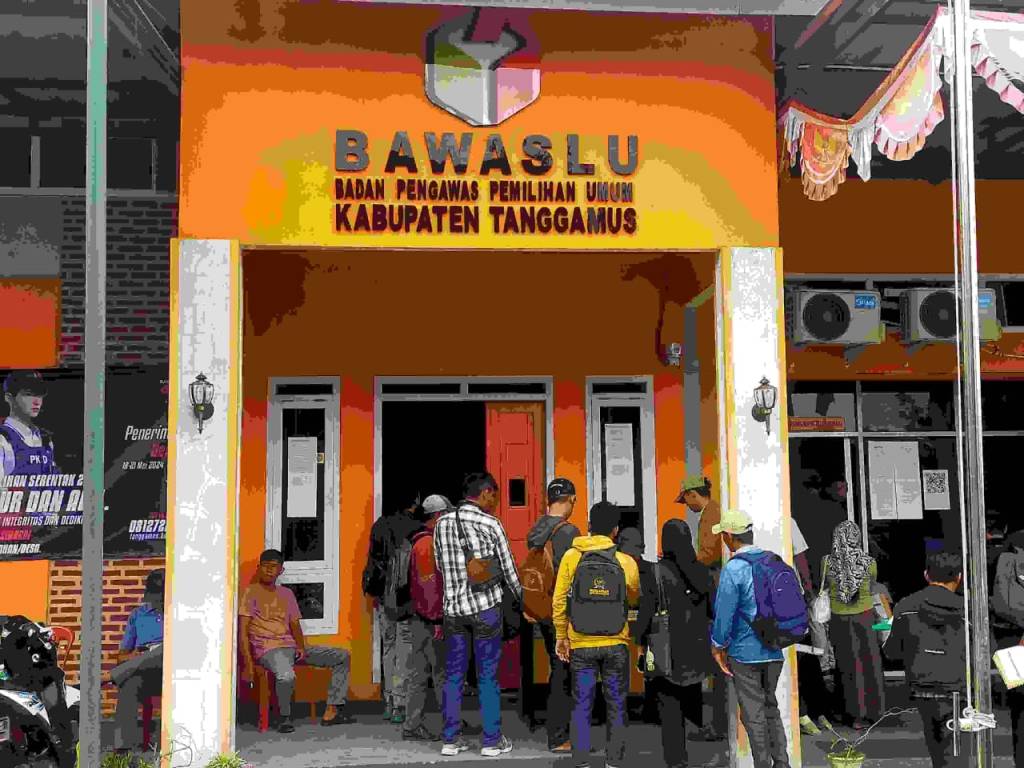 Badan Pengawas Pemilu Tanggamus Di Penuhi Kontroversi