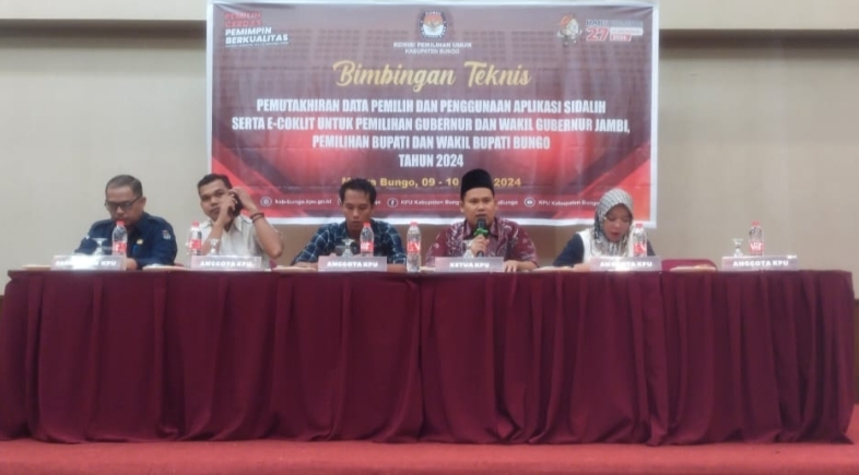 KPU Bungo Adakan Bimtek Pemutakhiran Data Pemilih dan Penggunaan Aplikasi Sidalih Serta E-Coklit