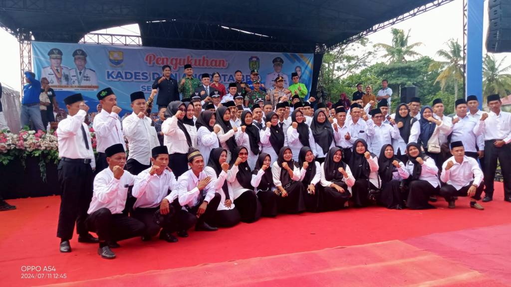 Disaksikan Gubernur Jambi, Pj Bupati Varial Kukuhkan Kades dan Anggota BPD se-Kabupaten&nbsp;Tebo