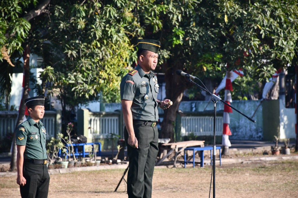 Dandim 0815/Mojokerto Pimpin Upacara Bendera Hari&nbsp;Senin