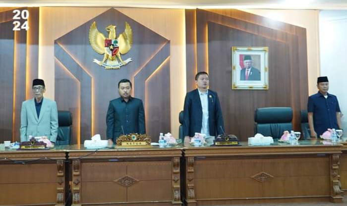 Ketua DPRD Batang Hari Pimpin Rapat Paripurna Sampaikan Nota Pengantar RAPBD Tahun 2025