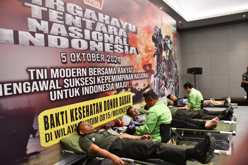 Jelang HUT Ke-79 TNI, Kodim 0815/Mojokerto Bareng PMI & Hotel Ayola Sunrise Mall Gelar Baksos Donor Darah