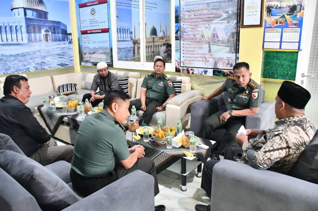 Dandim 0815/Mojokerto Kunjungi Ponpes Islamic Center&nbsp;eLKISI